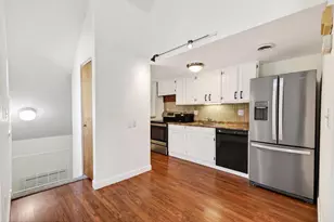 545 D'onofrio Dr, Madison, WI 53719 - Photo 5