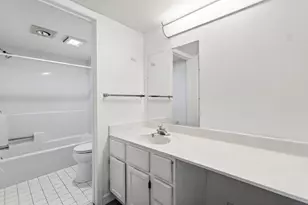 545 D'onofrio Dr, Madison, WI 53719 - Photo 19
