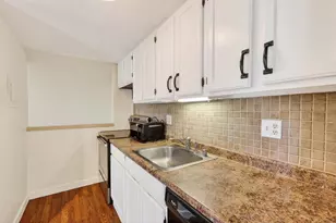 545 D'onofrio Dr, Madison, WI 53719 - Photo 5