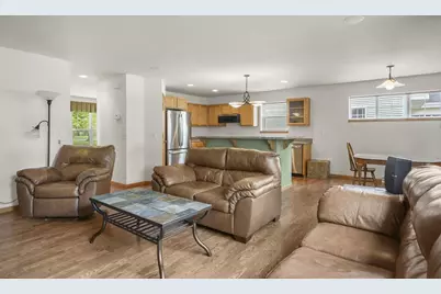 1565 Okeeffe Avenue, Sun Prairie, WI 53590 - Photo 9
