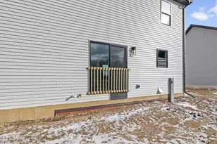 334 Wild Rose Way, Stoughton, WI 53589 - Photo 27