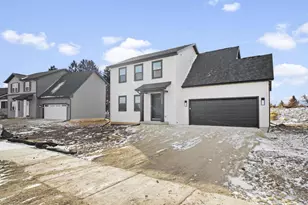 334 Wild Rose Way, Stoughton, WI 53589 - Photo 3