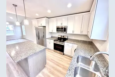 317 Orchid Avenue, Stoughton, WI 53589 - Photo 9