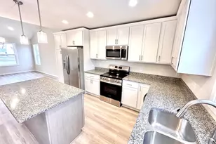 317 Orchid Ave, Stoughton, WI 53589 - Photo 9