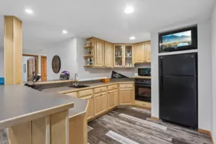 1917 Winchester Way, Waunakee, WI 53597 - Photo 31