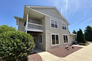4636 Woodgate Dr, Janesville, WI 53546 - Photo 3