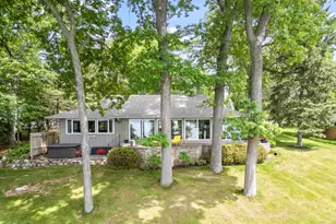 N5667 Lac Verde Cir, Green Lake, WI 54941 - Photo 3
