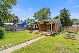221 Highland Ave, Portage, WI 53913 - Photo 3