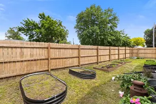 221 Highland Ave, Portage, WI 53913 - Photo 5