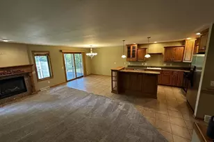 2401 Autumn Crest Rd, Stoughton, WI 53589 - Photo 9