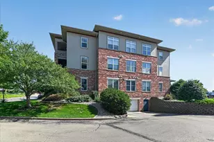 141 Metro Terrace, Madison, WI 53718 - Photo 7