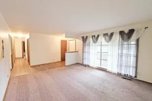 751 N Wright Rd, Janesville, WI 53546 - Photo 5