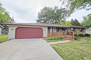 751 N Wright Rd, Janesville, WI 53546 - Photo 1