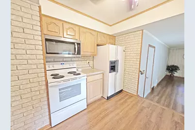 751 N Wright Road, Janesville, WI 53546 - Photo 9