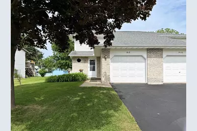 512 Old Indian Trail, DeForest, WI 53532 - Photo 5