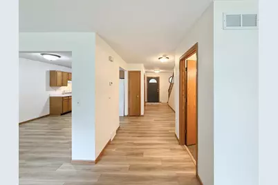 512 Old Indian Trail, DeForest, WI 53532 - Photo 31