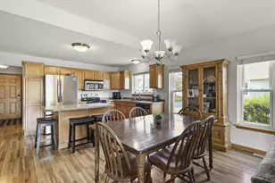 614 Belmont Dr, Watertown, WI 53094 - Photo 11