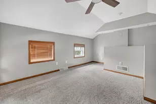 612 S Brooks St, Madison, WI 53715 - Photo 13