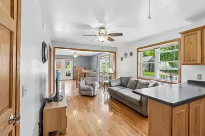 129 W Main Street, Dane, WI 53529 - Photo 5