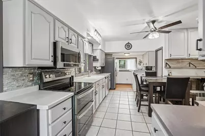 129 W Main Street, Dane, WI 53529 - Photo 31