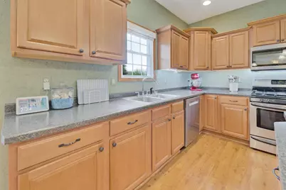 282 Lakeview Drive, Whitewater, WI 53190 - Photo 17