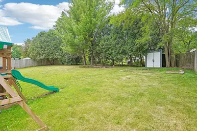 5838 Roanoke Drive, Fitchburg, WI 53719 - Photo 27