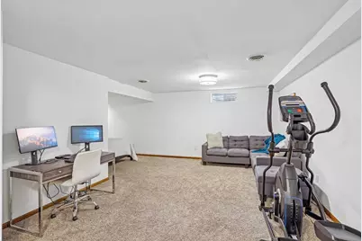 5838 Roanoke Drive, Fitchburg, WI 53719 - Photo 23