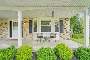 5838 Roanoke Dr, Fitchburg, WI 53719 - Photo 37