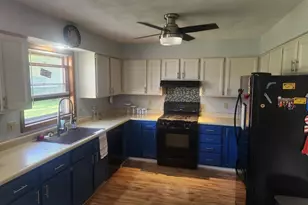 3029 6th Ave, Monroe, WI 53566 - Photo 5