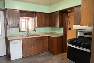 863 S Park St, Richland Center, WI 53581 - Photo 5