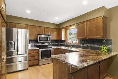14 Weeping Birch Circle, Madison, WI 53704 - Photo 5