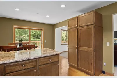 14 Weeping Birch Circle, Madison, WI 53704 - Photo 9