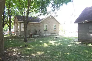 1721 Harrison Ave, Beloit, WI 53511 - Photo 9