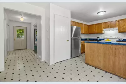 2318 Whitlock Road, Madison, WI 53719 - Photo 7