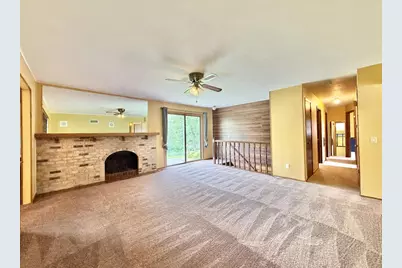 928 Columbia Drive, Janesville, WI 53546 - Photo 11