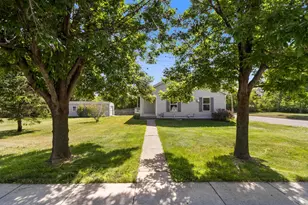 327 N Main St, Pardeeville, WI 53954 - Photo 43