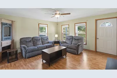 327 N Main Street, Pardeeville, WI 53954 - Photo 3