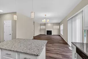 6206 Dominion Dr, Madison, WI 53718 - Photo 25