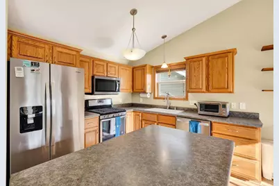 2922 Interlaken Pass, Madison, WI 53719 - Photo 7