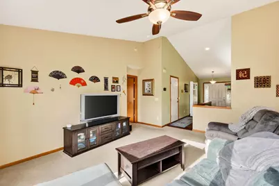 2922 Interlaken Pass, Madison, WI 53719 - Photo 13