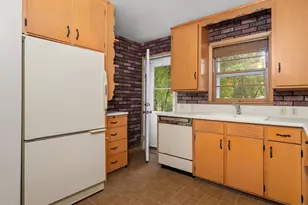 653 Orchard Dr, Madison, WI 53711 - Photo 17