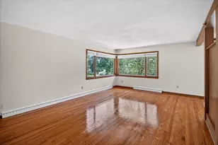 434 Berwyn Dr, Madison, WI 53711 - Photo 13