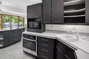 434 Berwyn Dr, Madison, WI 53711 - Photo 23