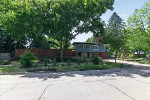 434 Berwyn Dr, Madison, WI 53711 - Photo 79