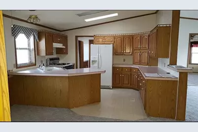 W210N11678 Pinecrest Lane, Germantown, WI 53022 - Photo 3