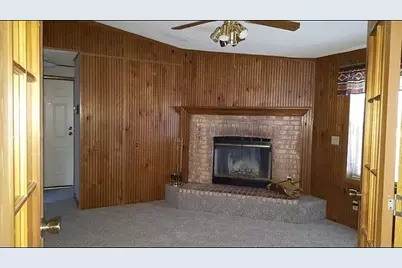 W210N11678 Pinecrest Lane, Germantown, WI 53022 - Photo 7