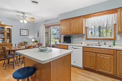 839 Suellen Lane, Portage, WI 53901 - Photo 7