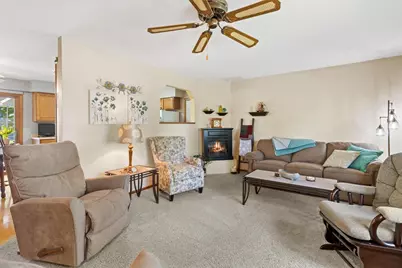 839 Suellen Lane, Portage, WI 53901 - Photo 5