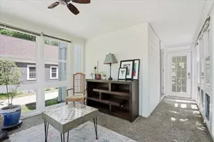 166 Kensington Dr, Madison, WI 53704 - Photo 15