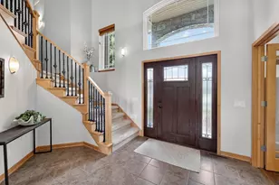 1161 Heritage Ct, Sun Prairie, WI 53590 - Photo 3